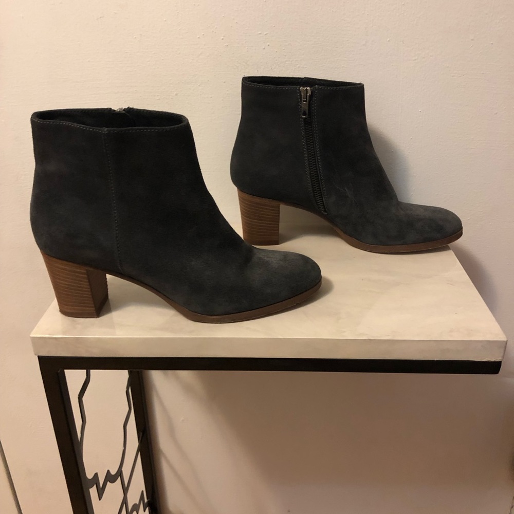 J. Crew Aggie Navy Suede Ankle Boots Size 9
